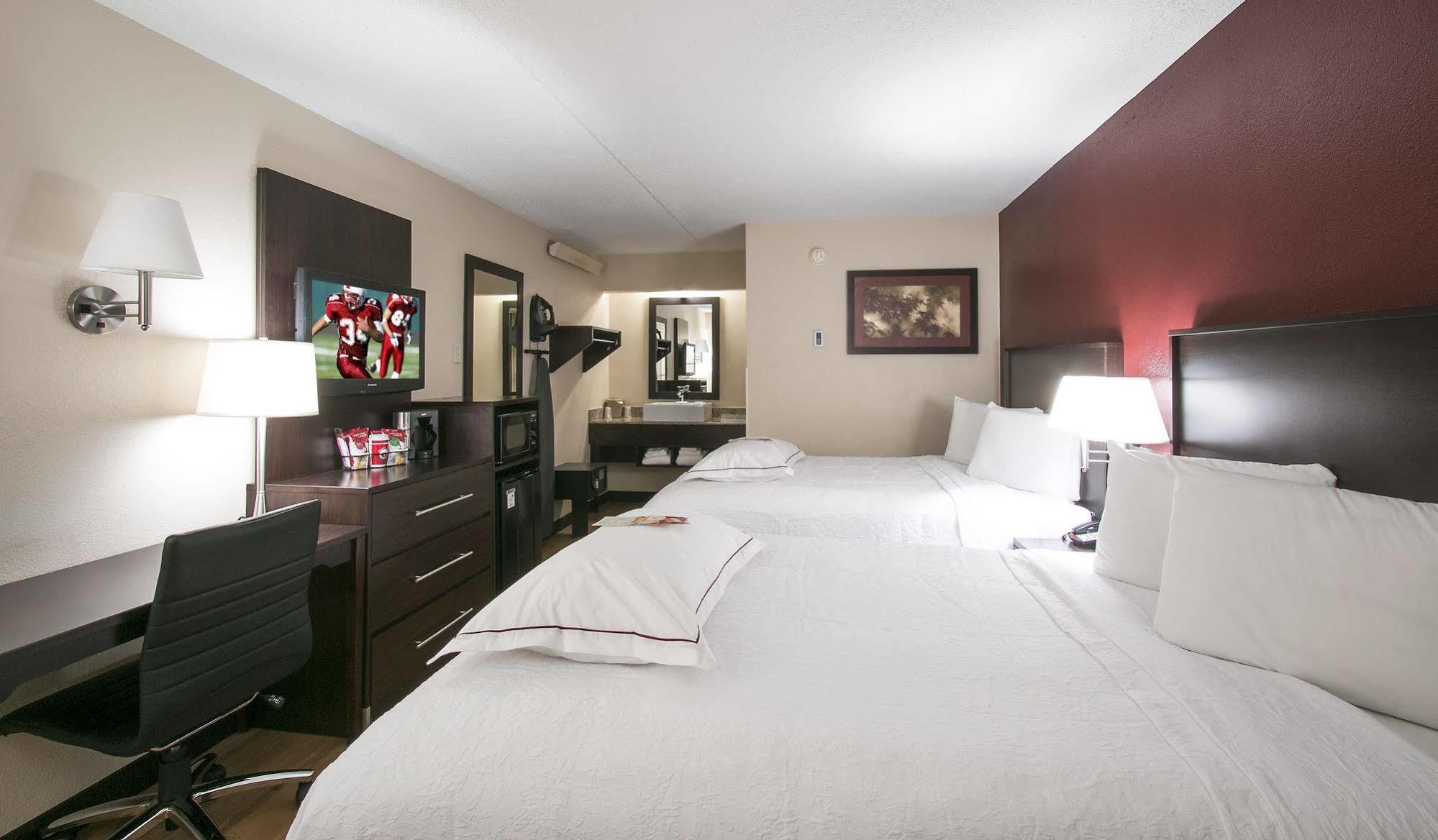 Red Roof Inn Plus+ Secaucus - Meadowlands Esterno foto