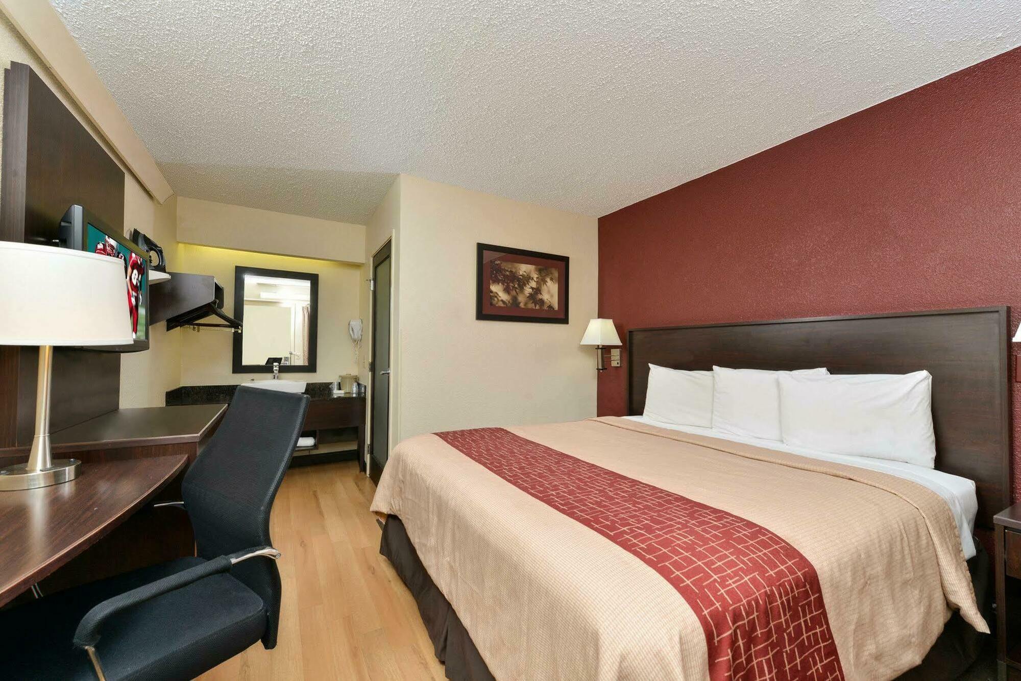 Red Roof Inn Plus+ Secaucus - Meadowlands Esterno foto