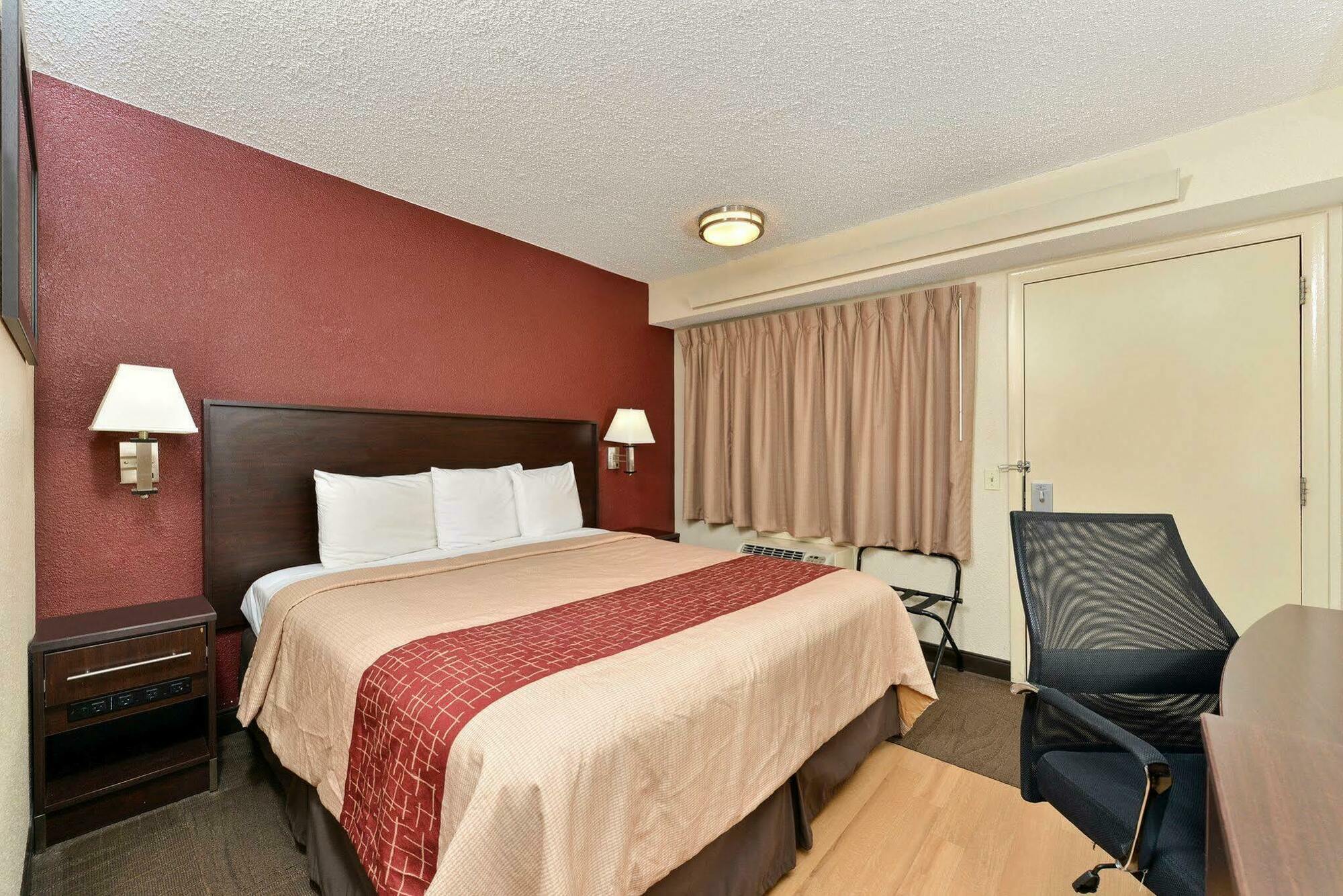 Red Roof Inn Plus+ Secaucus - Meadowlands Esterno foto